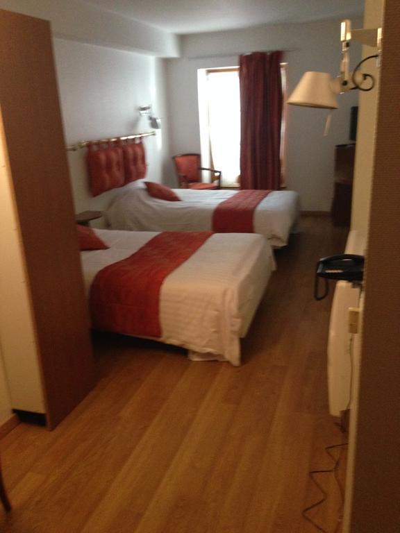 Le Saint Michel Hotel Sedan Ngoại thất bức ảnh