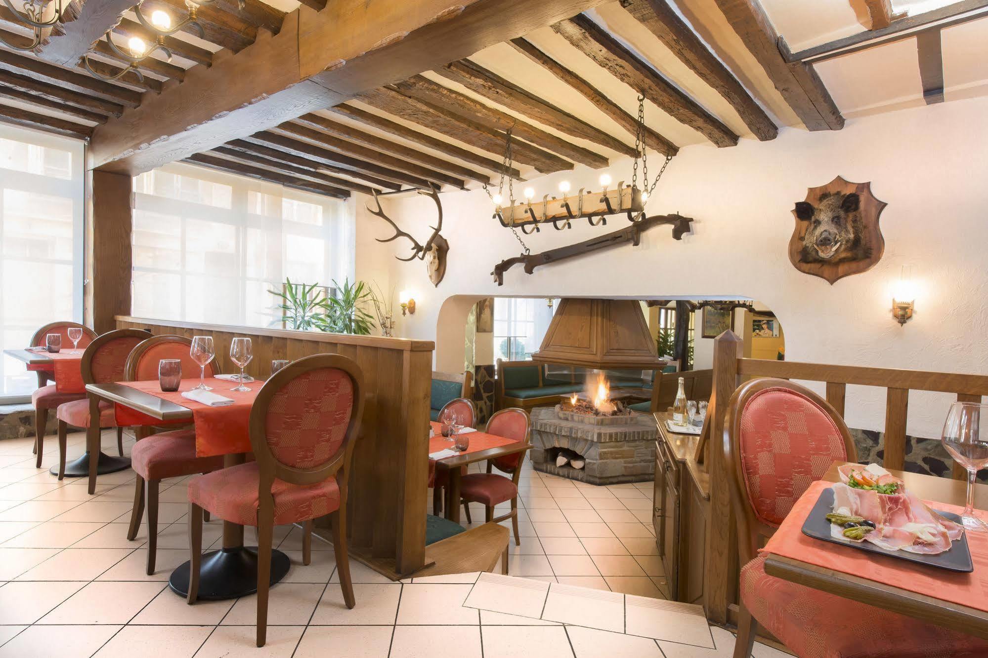 Le Saint Michel Hotel Sedan Ngoại thất bức ảnh